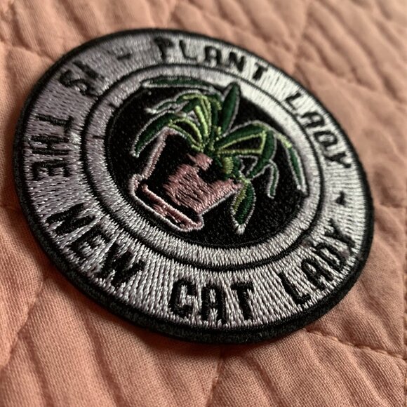 Plant Lady is the new Cat lady -  Embroidered Patch |  |  Rounds 2,75" - Picture 2 of 4